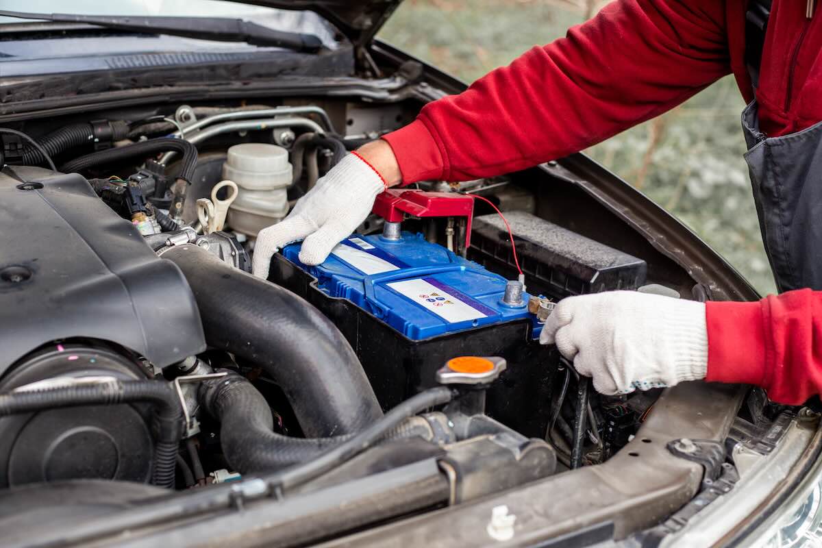Cleaning Car Battery Terminals