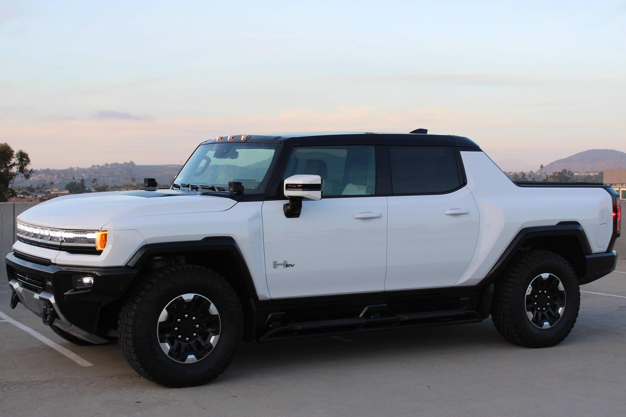 GMC Hummer EV Pickup Edition 1 Tri Motor AWD