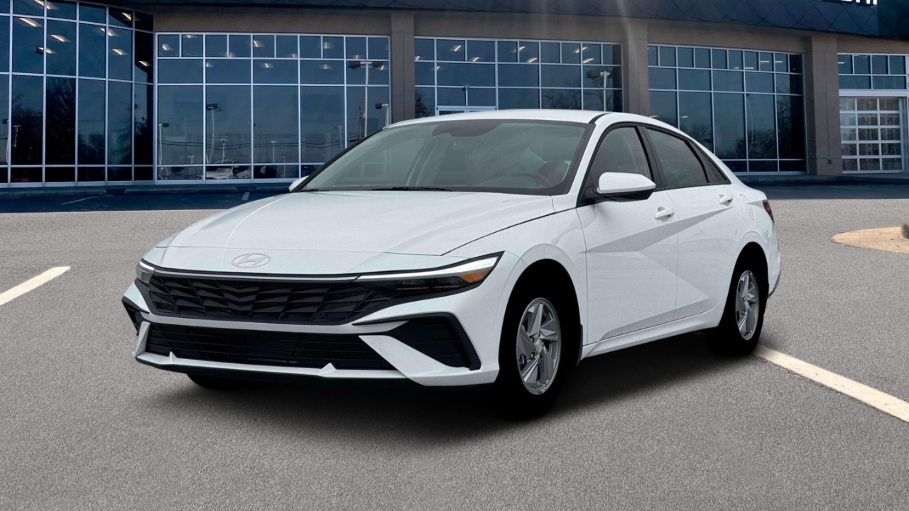 Hyundai Elantra (Abyss White)
