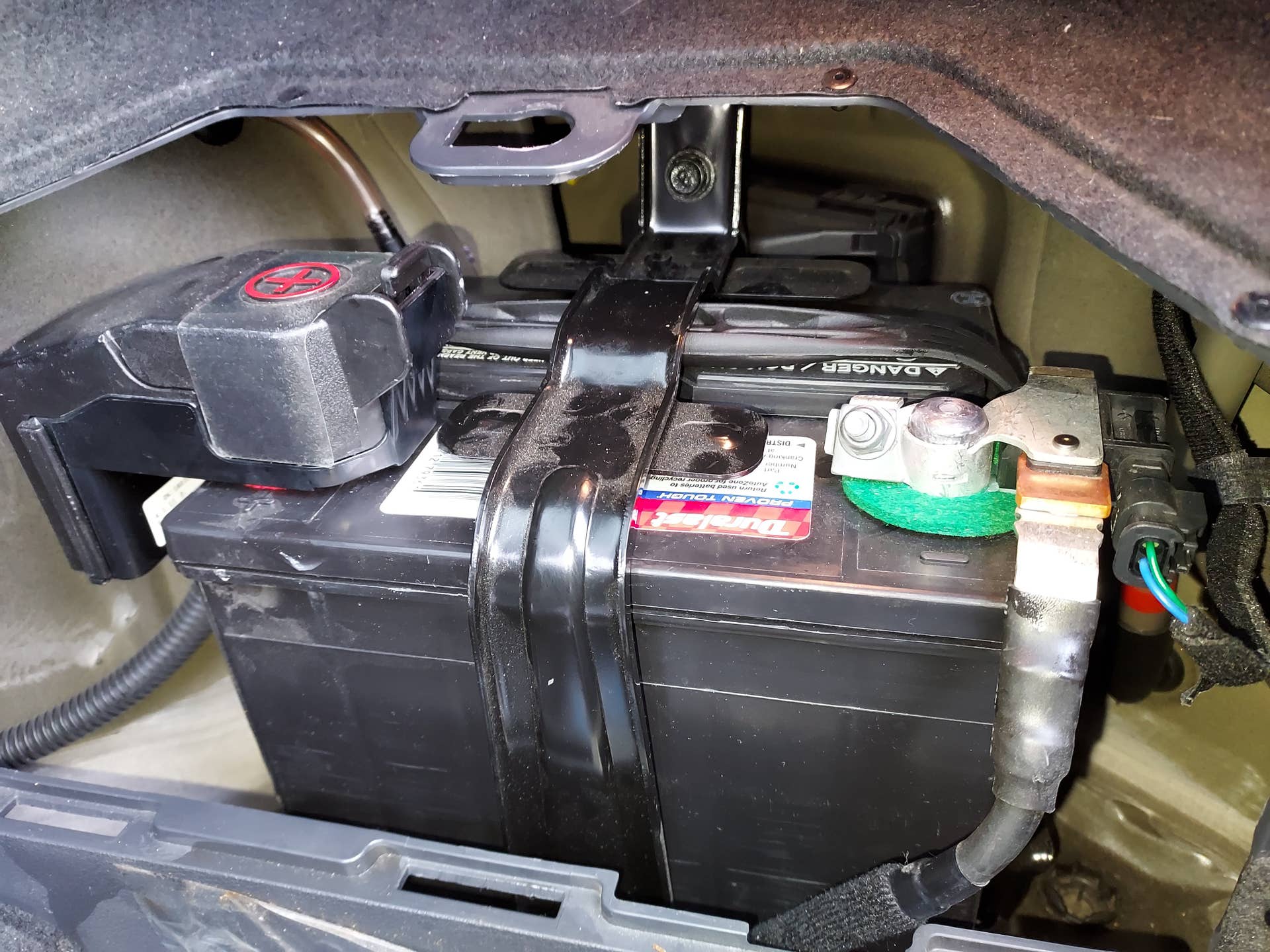 Hyundai Ioniq Hybrid 2020 12 volt battery