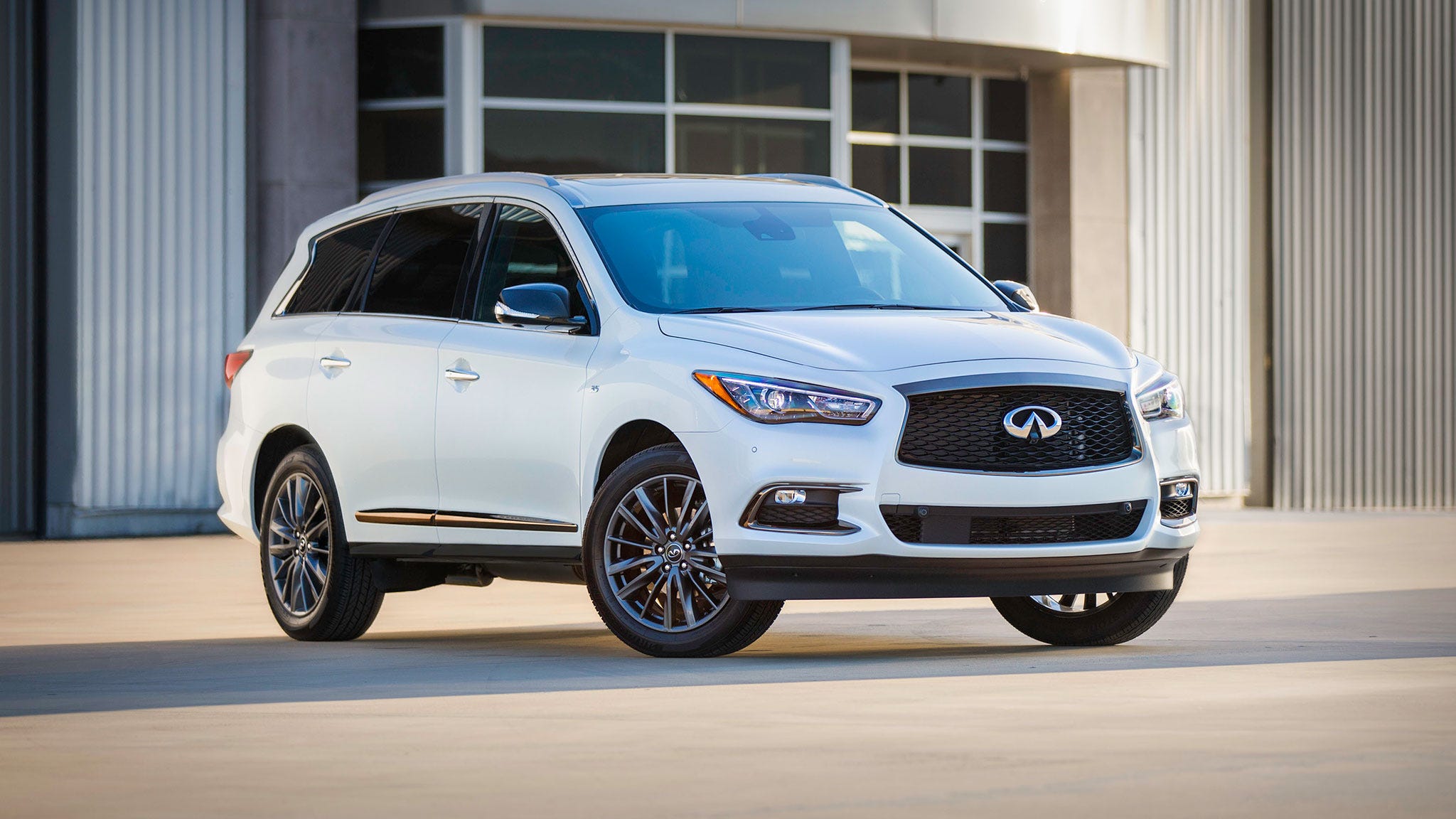 Infiniti QX60 Luxe AWD Infiniti QX60 Luxe AWD