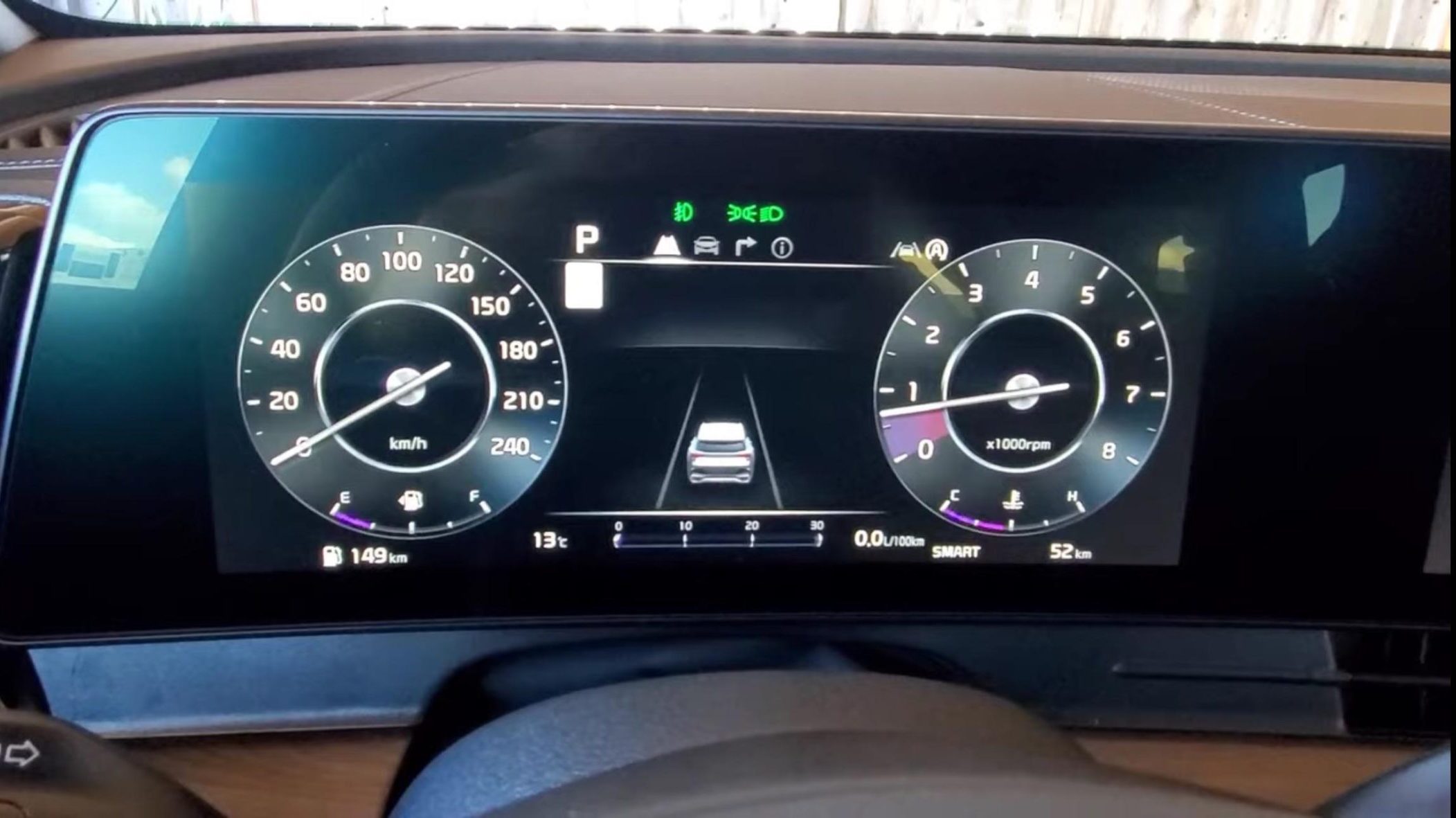 Kia Sportage center display cluster
