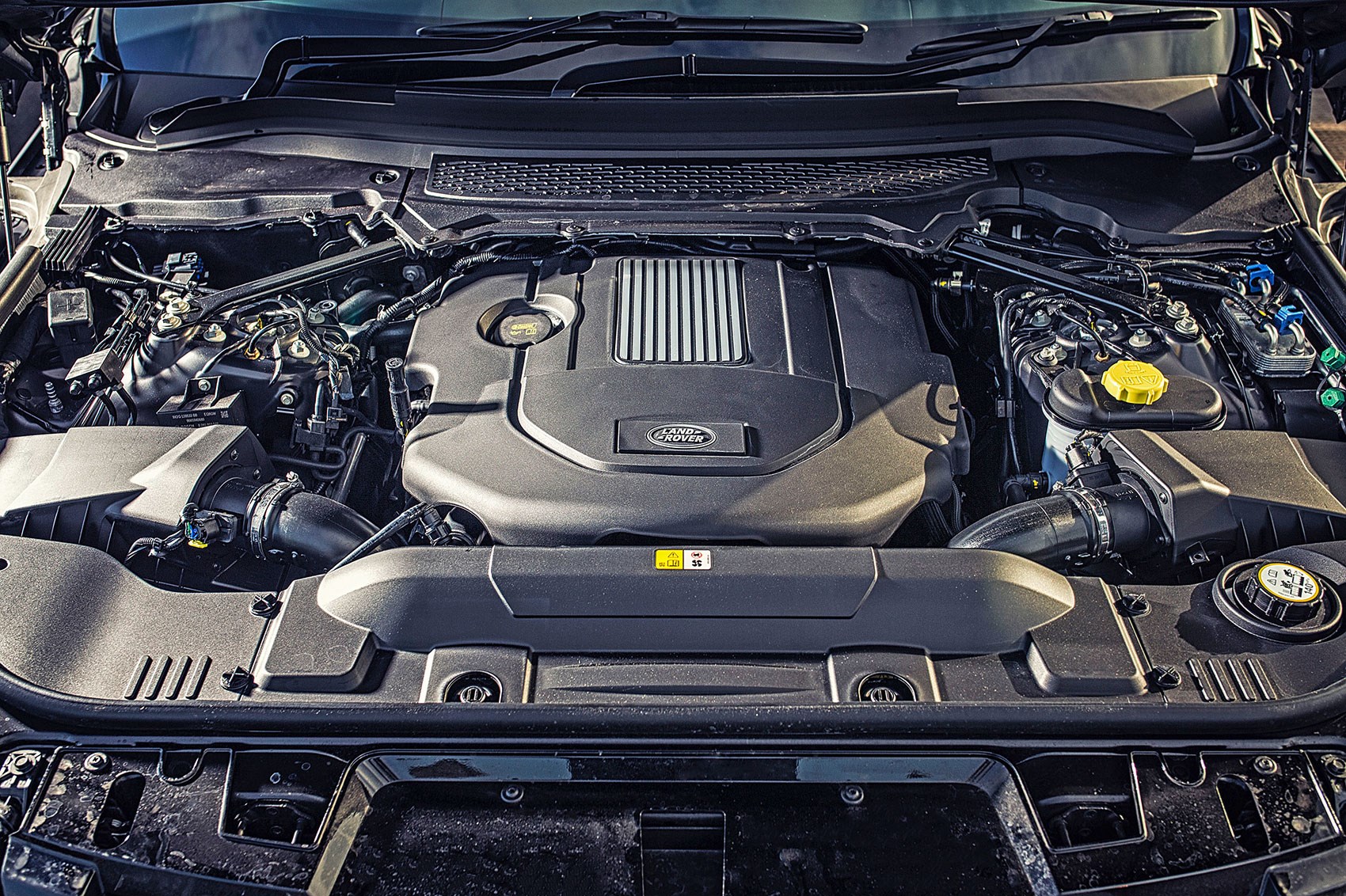 Land Rover Range Rover Sport Supercharged engine bay