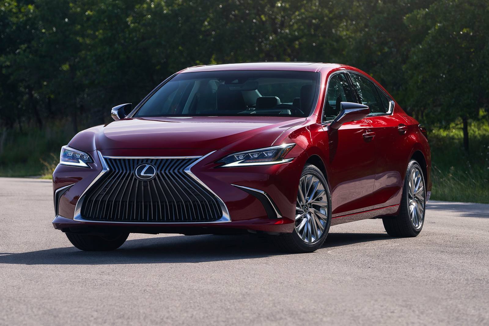 Lexus ES 300h AWD Ultra Luxury