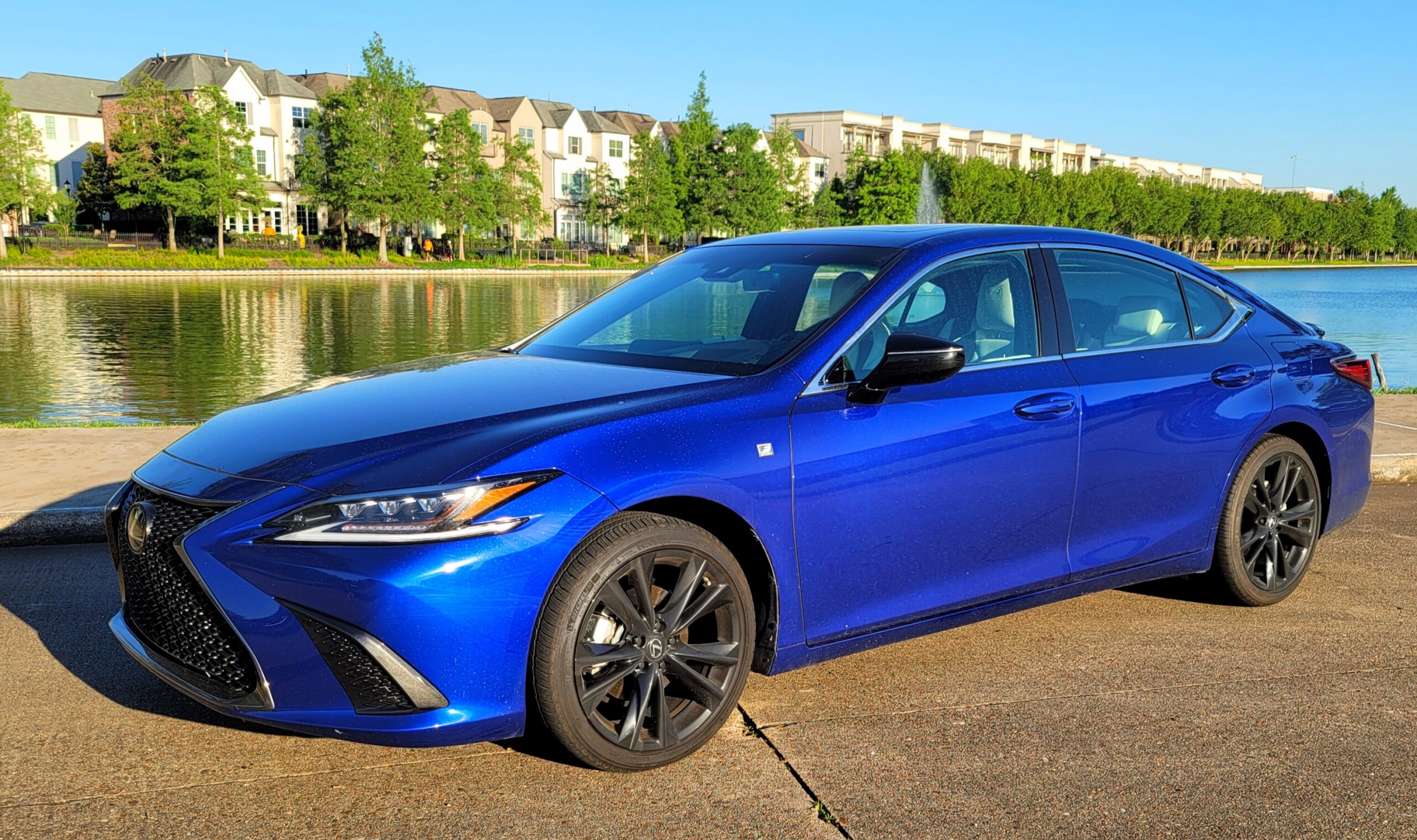 Lexus ES 350 F Sport Sedan