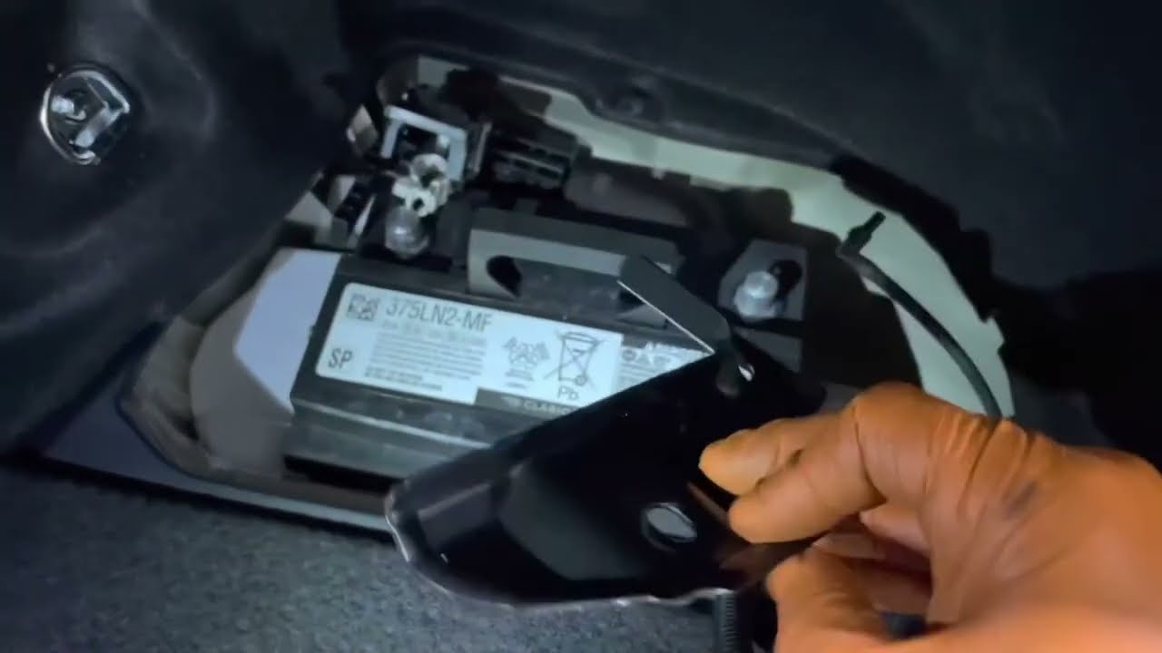 Lexus ES300h Hybrid 12 Volt Vehicle Auxiliary Battery