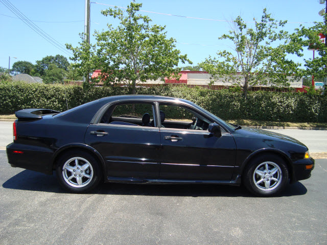 Mitsubishi Diamante VR X