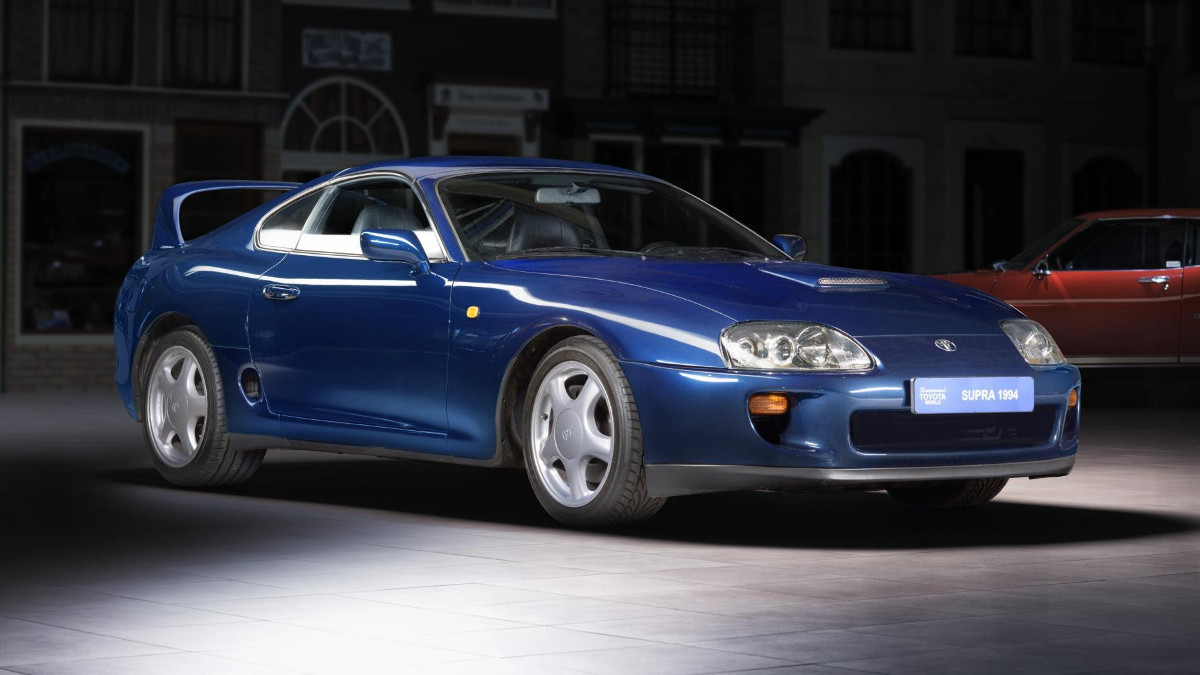 Toyota Supra A80 (1993–2002)
