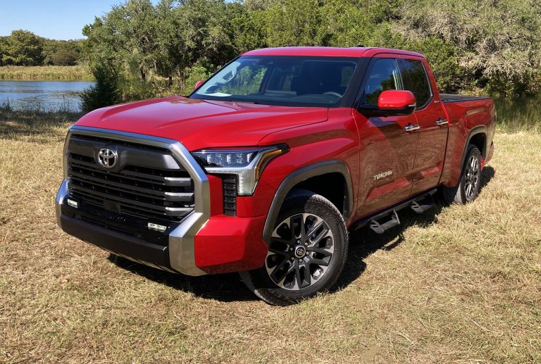 Toyota Tundra SR5 Crew Max 4x4 3.5L Twin Turbo V6