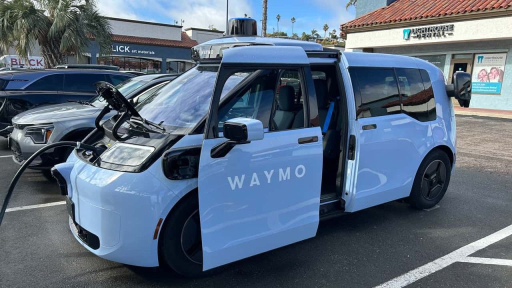 Waymo Robotaxi Waymo Robotaxi