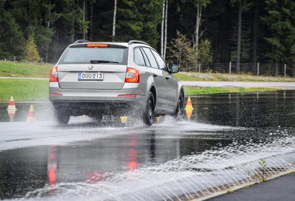 What All Wheel Drive Actually Does (And Doesn't Do)