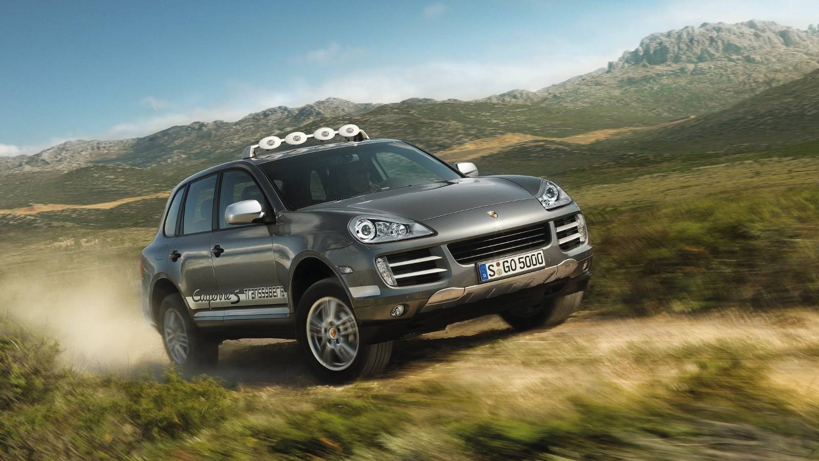 cropped porsche cayenne s transsyberia 2010 cropped porsche cayenne s transsyberia 2010