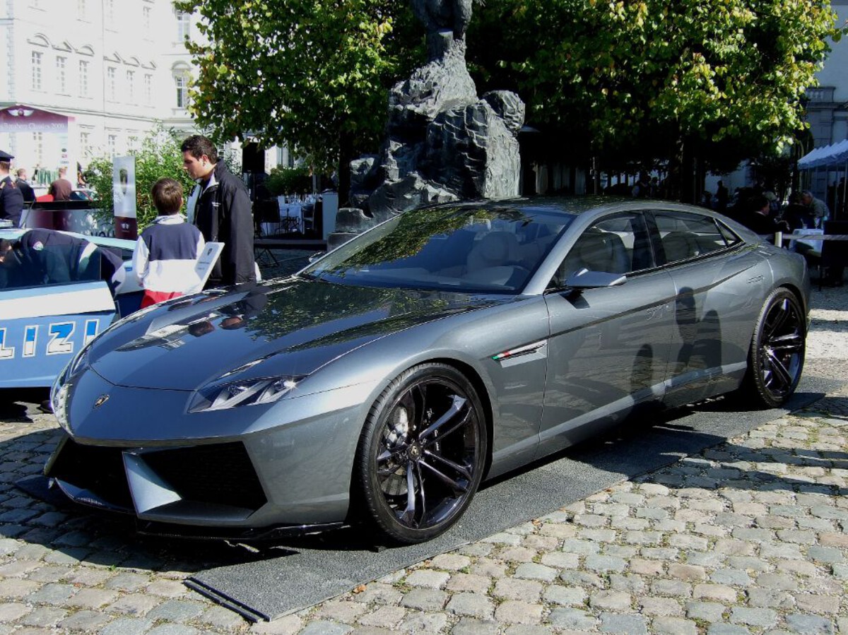  Lamborghini Estoque