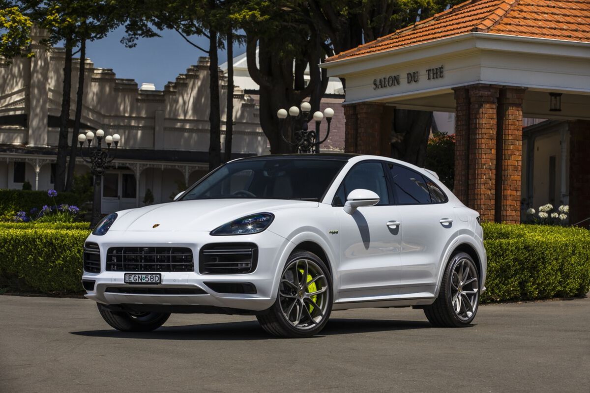  Porsche Cayenne S E Hybrid
