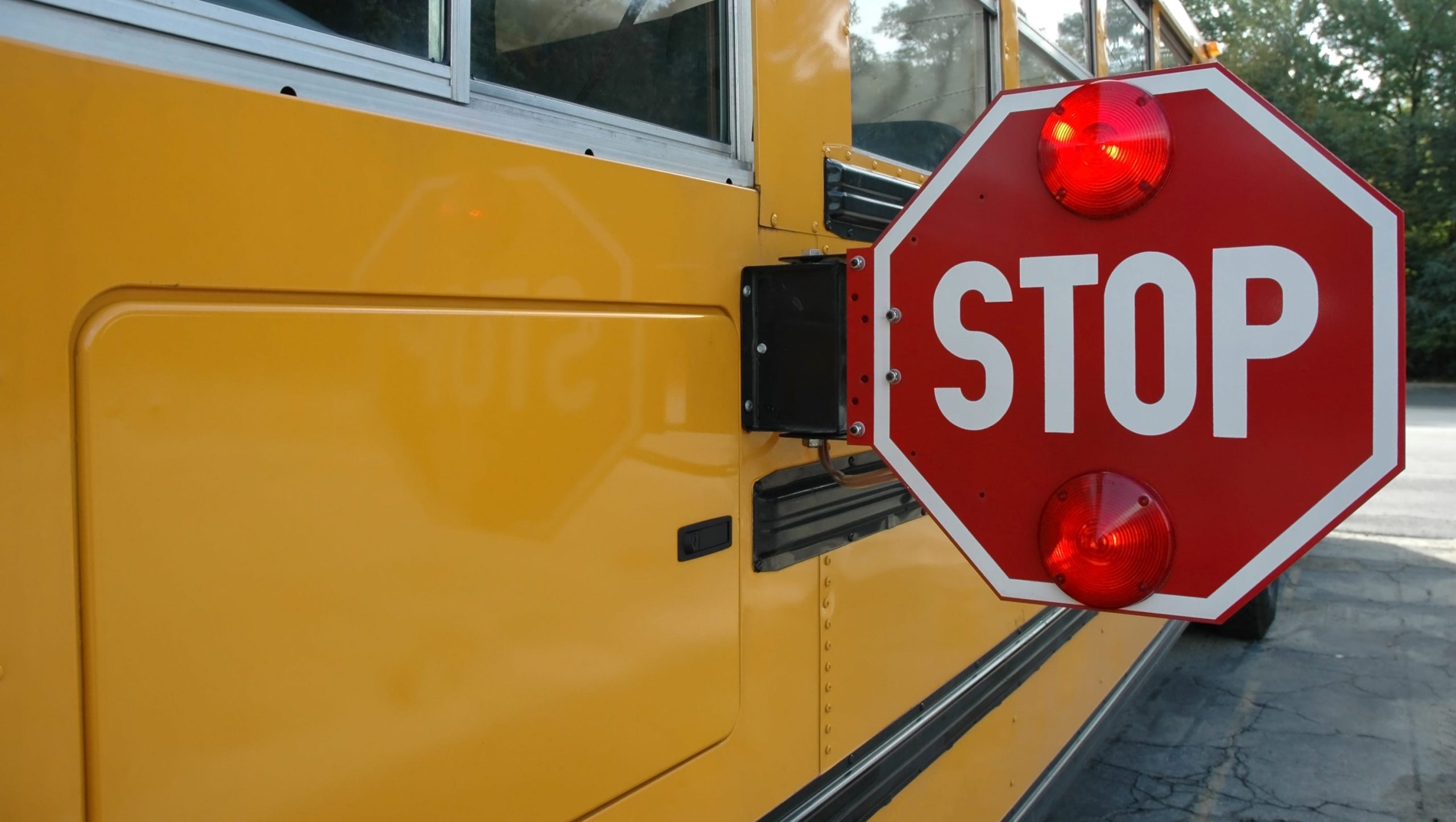 18 inch LED flashing school bus stop sign