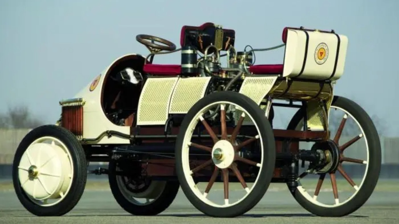 1900 Lohner Porsche Mixte