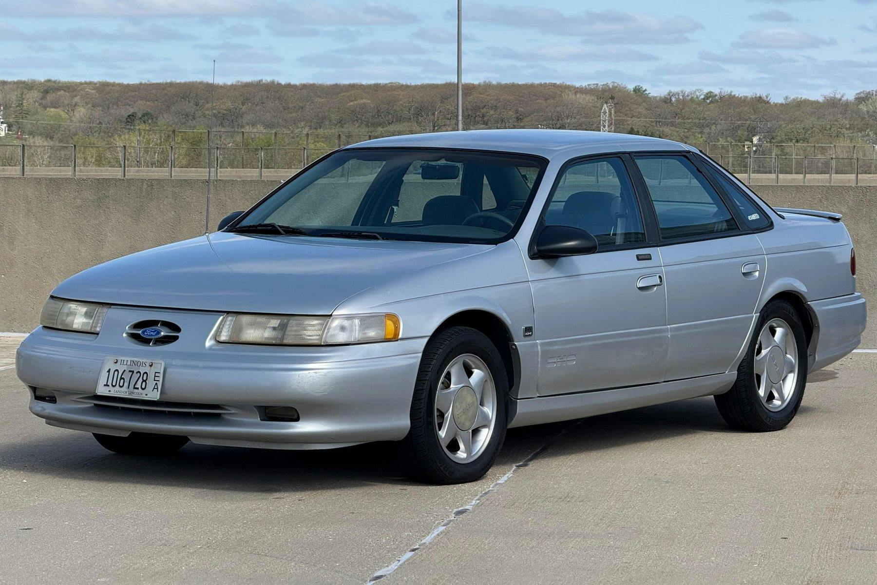 1995 Ford Taurus SHO