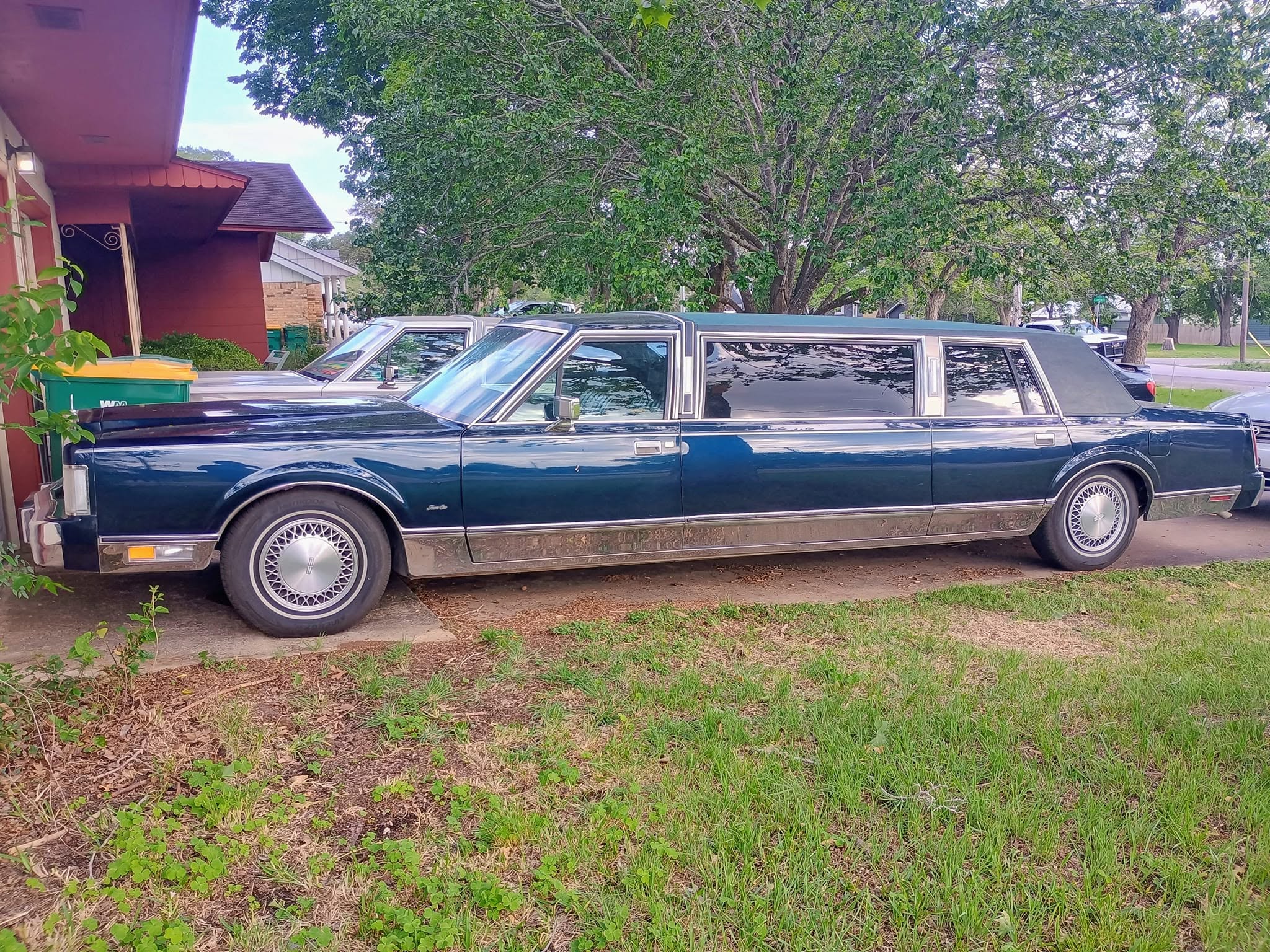 Custom "Big Blue" Lincoln Limousine