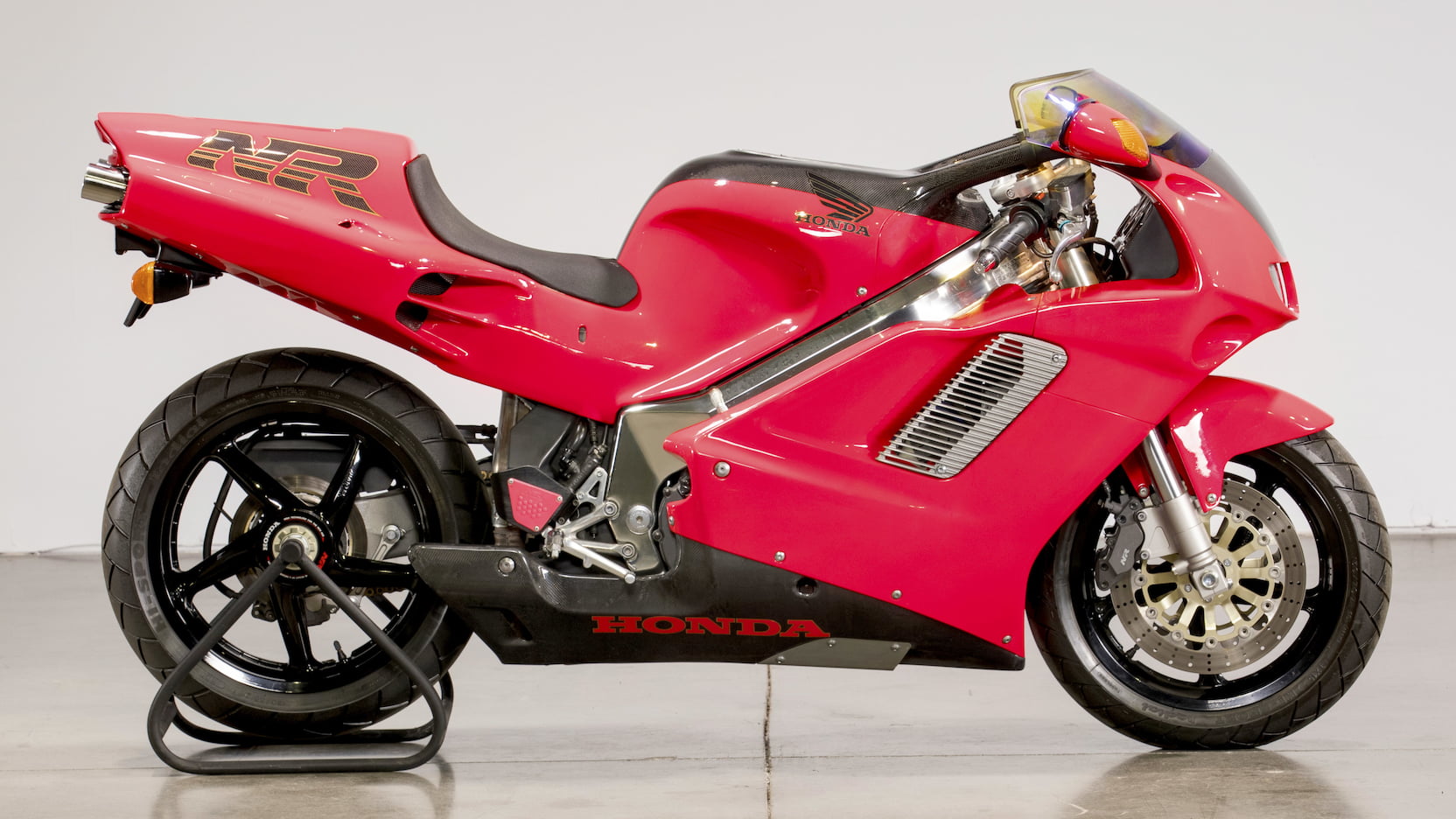 Honda NR750