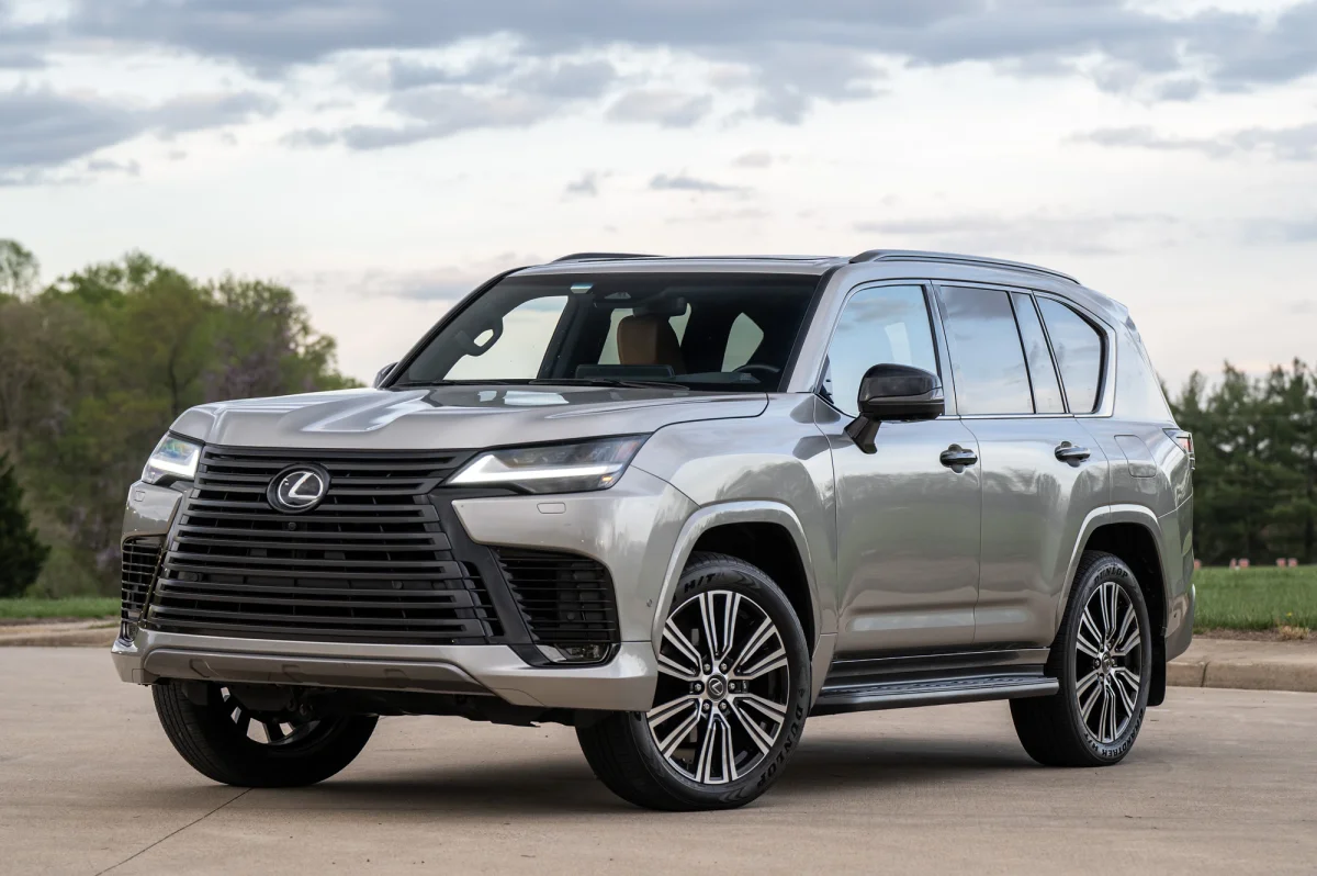 Lexus LX 600