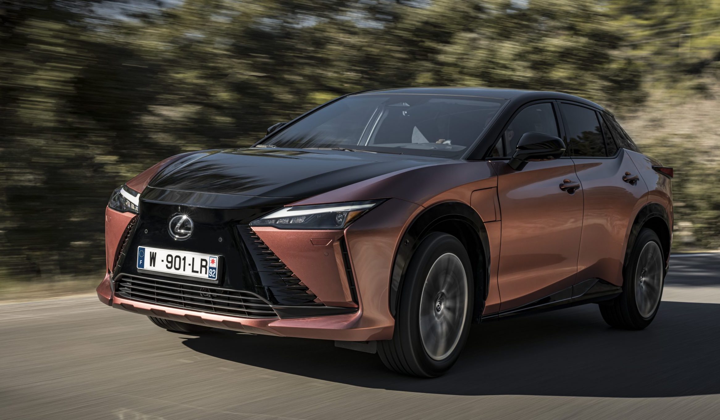 Lexus RZ 450e