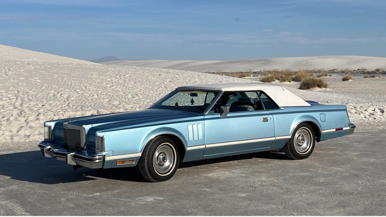 Lincoln Continental Mark V Coupe