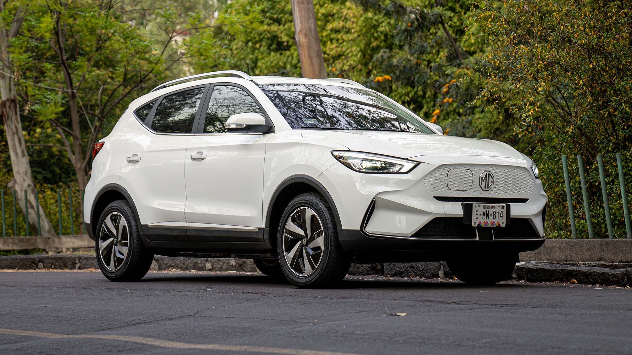 MG ZS