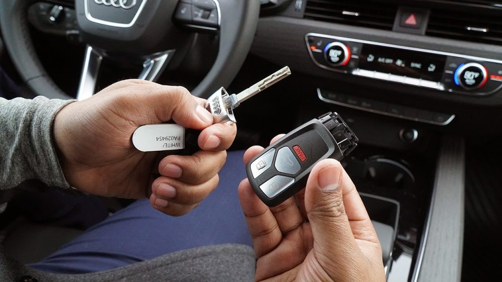 Manual Key Blade Inside the Key Fob