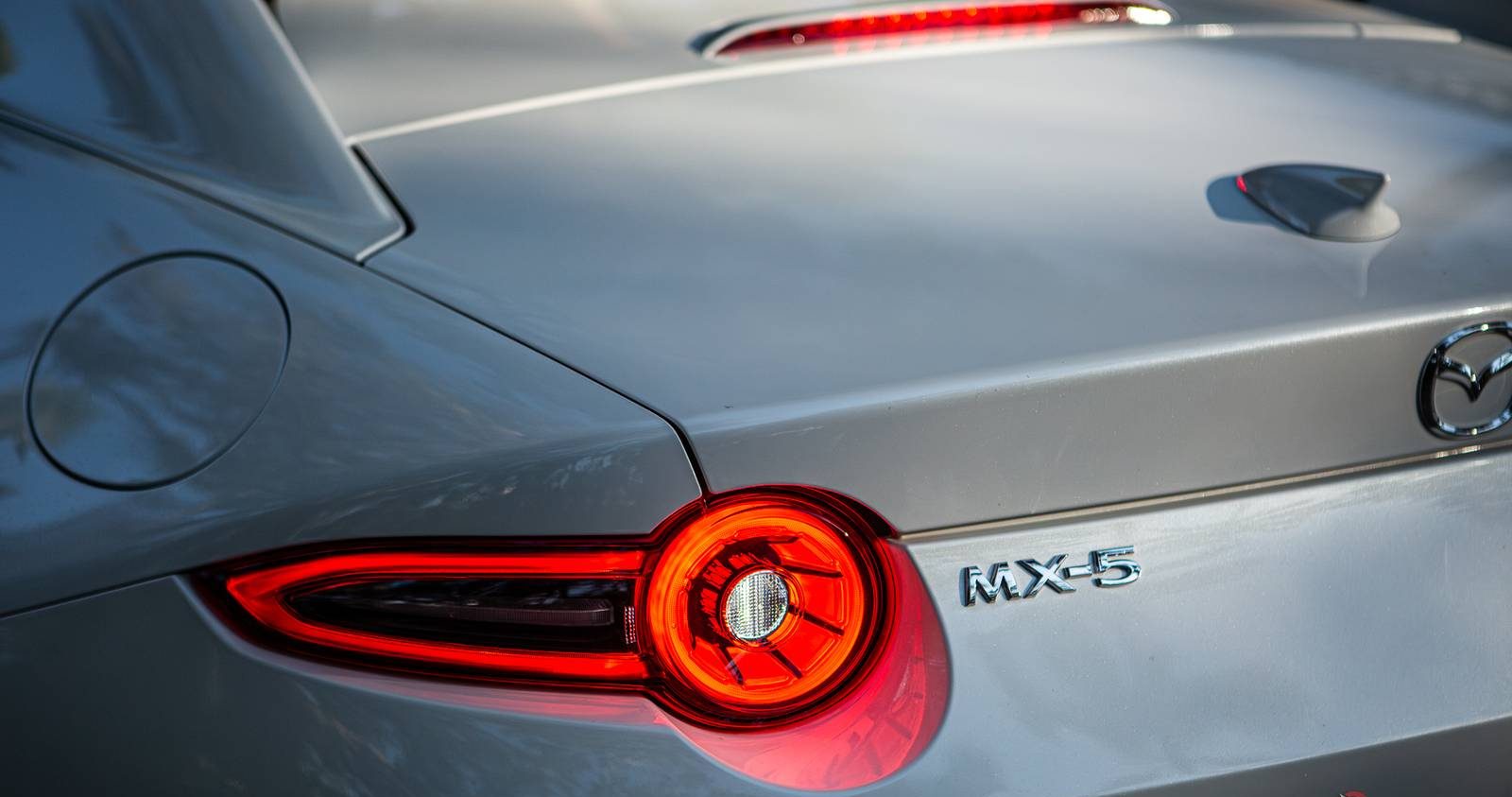 Mazda MX 5 back light