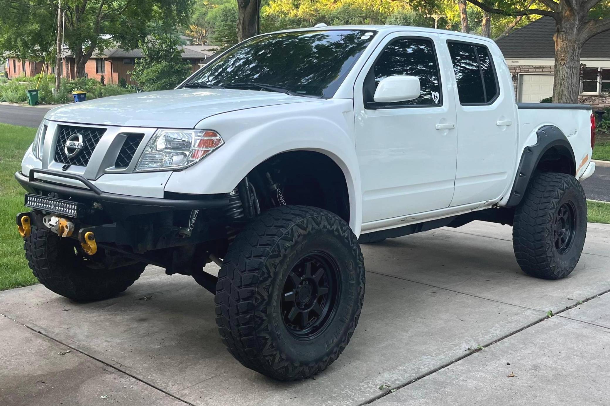 Nissan Frontier Pro 4X Crew Cab 4WD Nissan Frontier Pro 4X Crew Cab 4WD