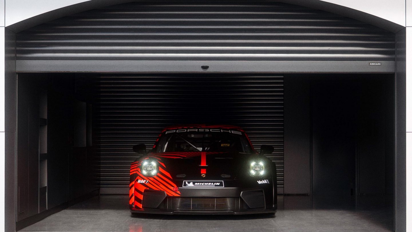 Porsche 911 Based GT4 Race Car