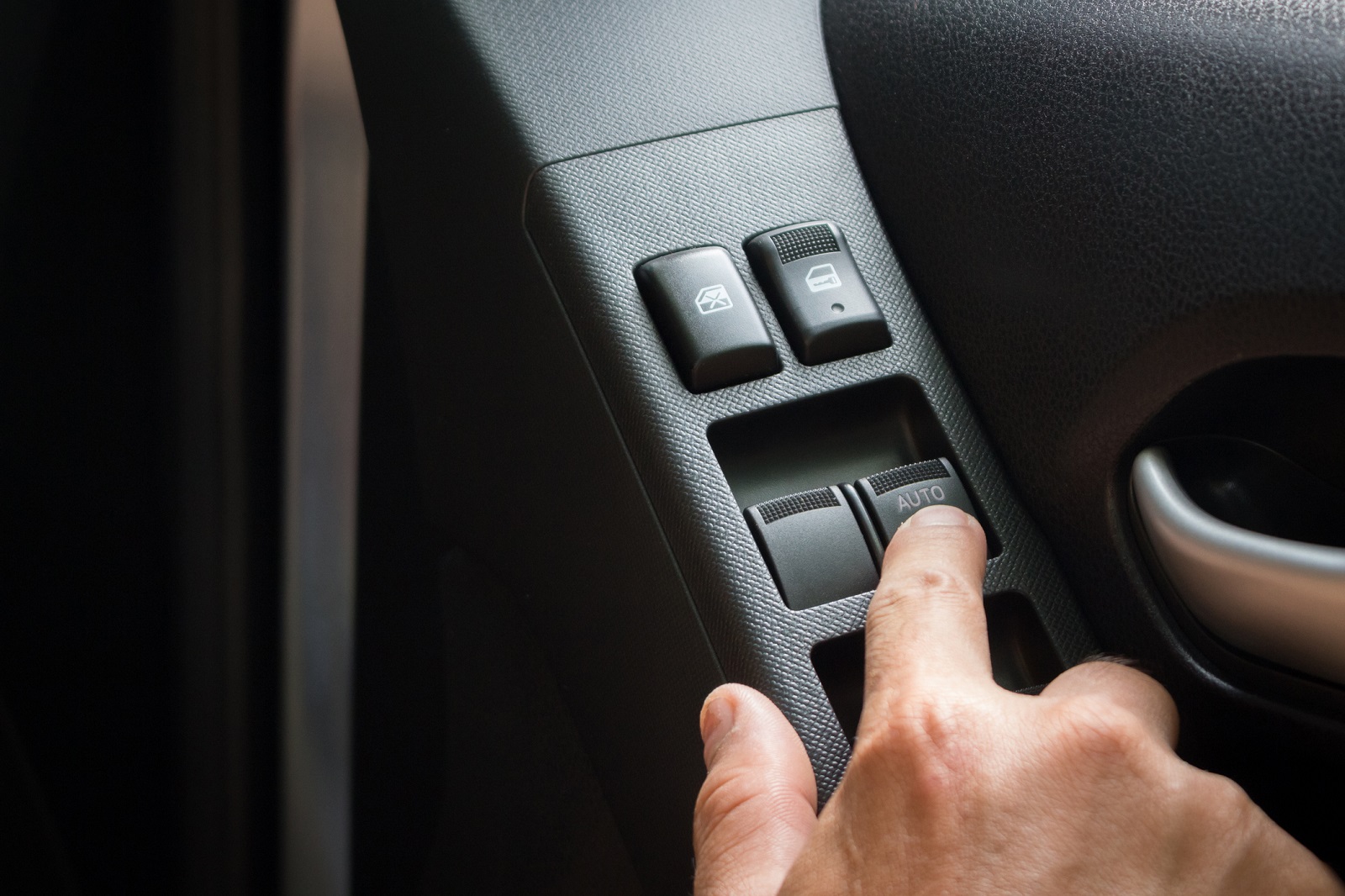 Power windows feature Power windows feature
