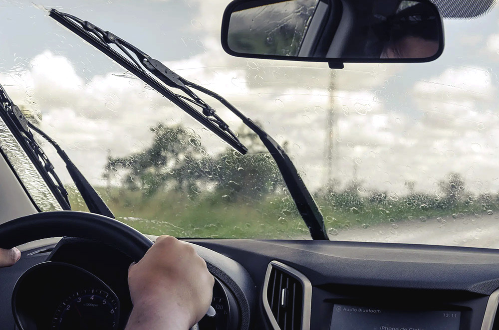 Rain Sensing Windshield Wipers Rain Sensing Windshield Wipers