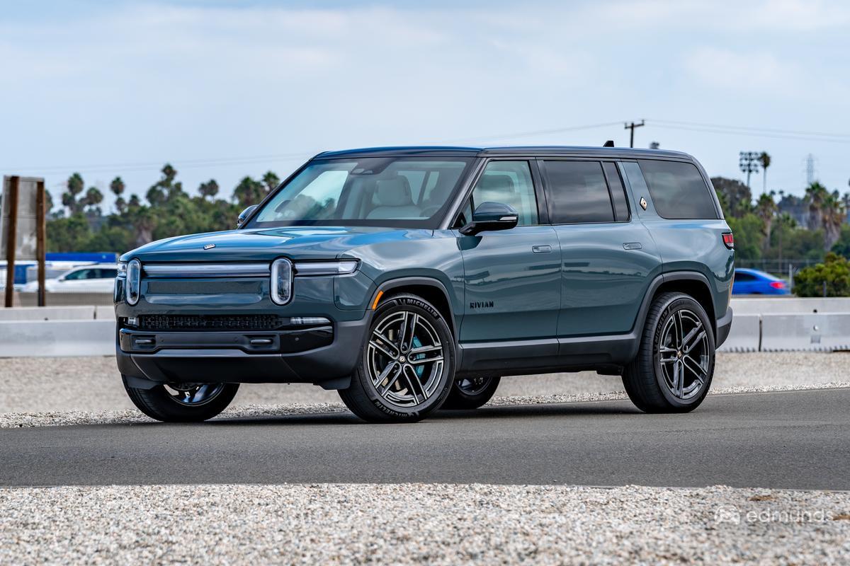 Rivian R1S