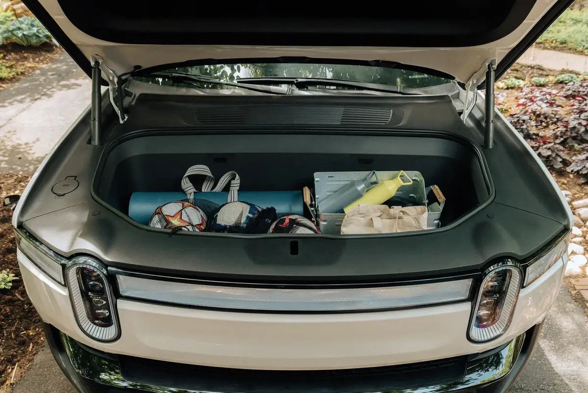 Rivian R1T frunk Rivian R1T frunk
