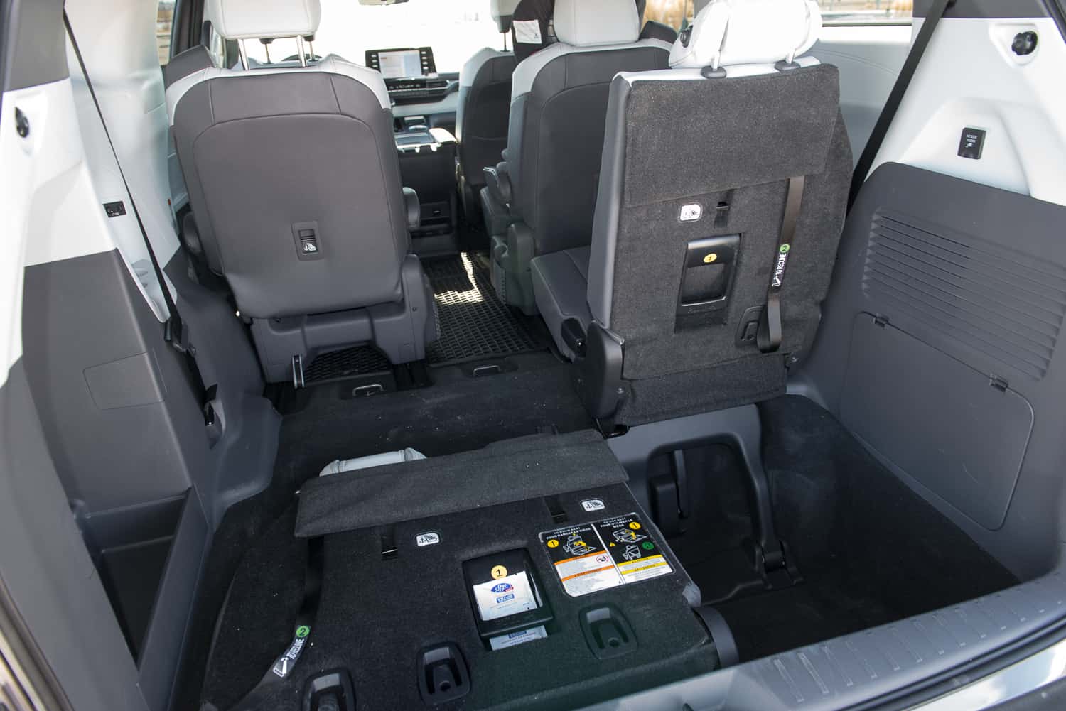 Seat Folding flexibility of Toyota Sienna Seat Folding flexibility of Toyota Sienna