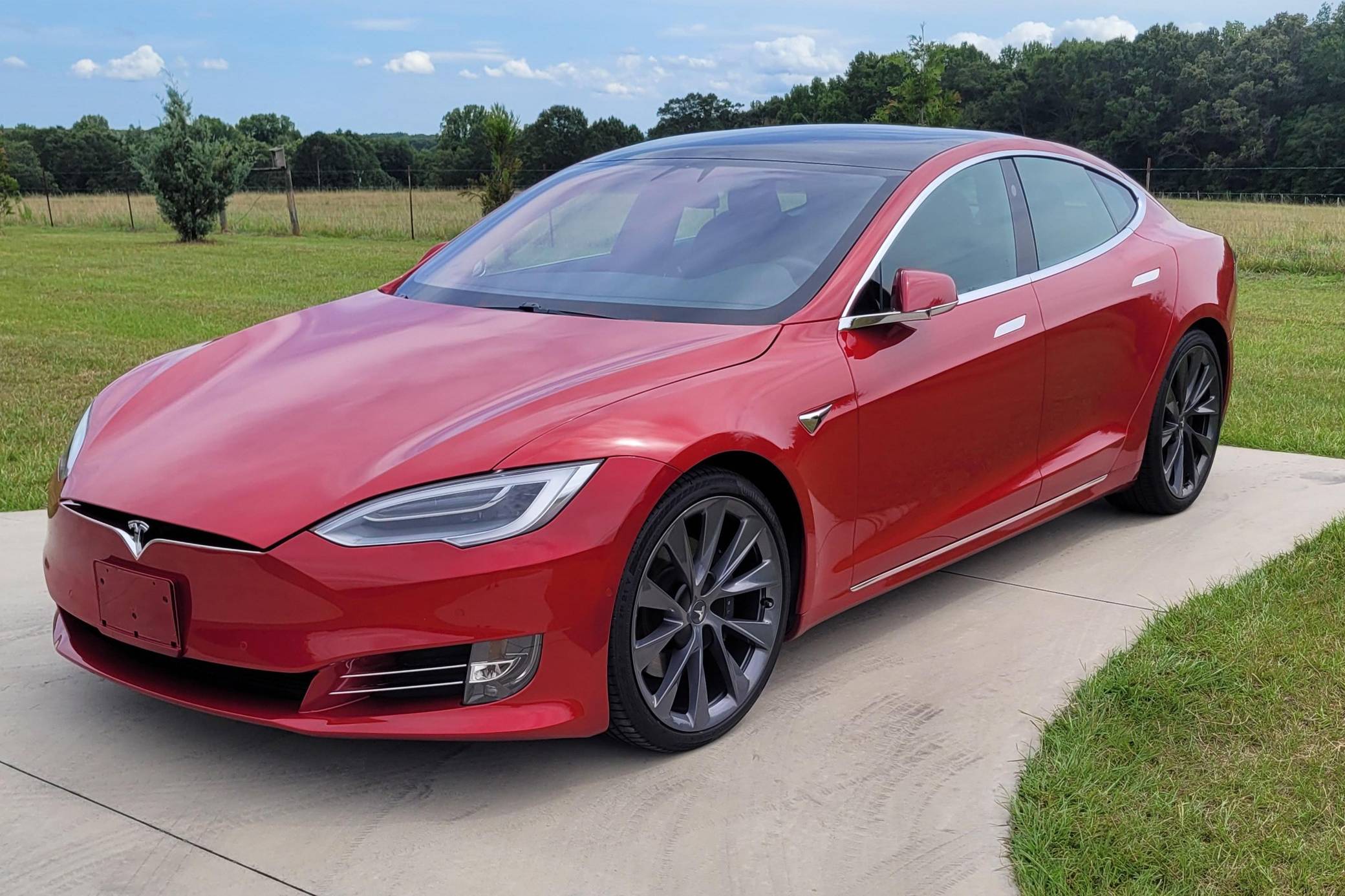 Tesla Model S Long Range AWD Tesla Model S Long Range AWD