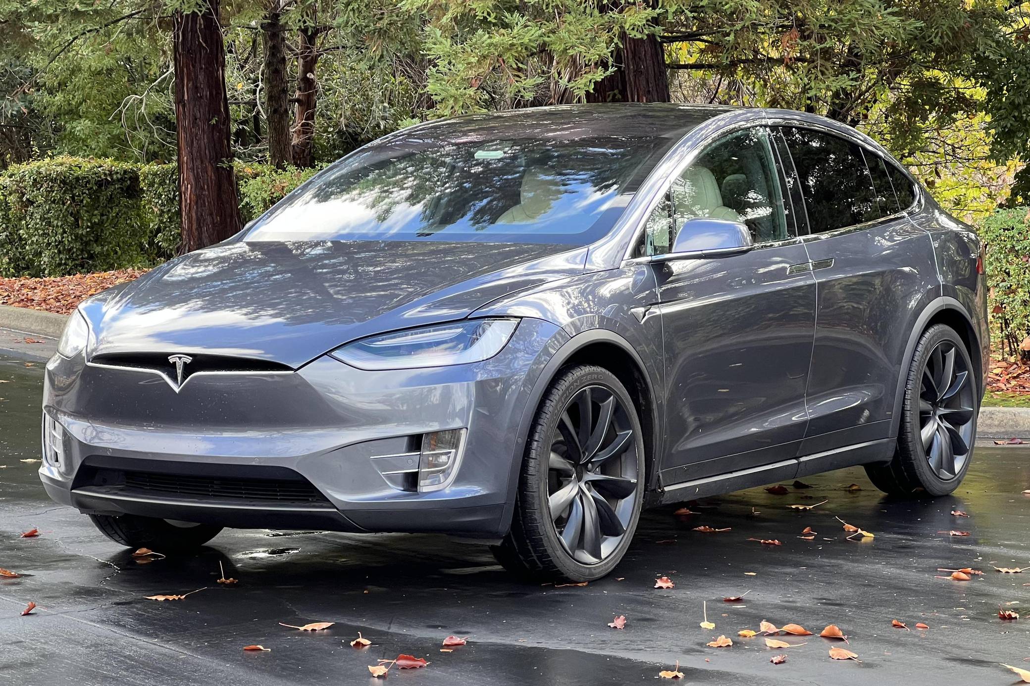 Tesla Model X Long Range AWD Tesla Model X Long Range AWD