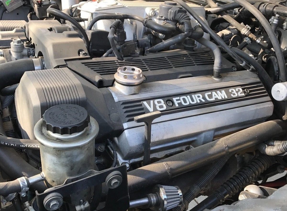 V8 Engine V8 Engine