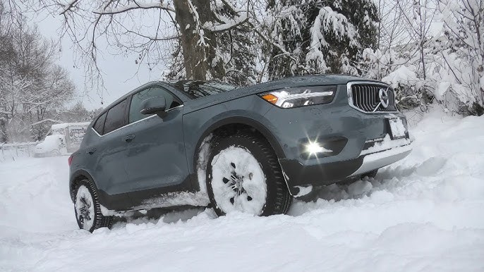 Volvo XC40 AWD