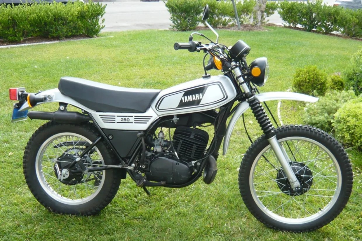 Yamaha DT250