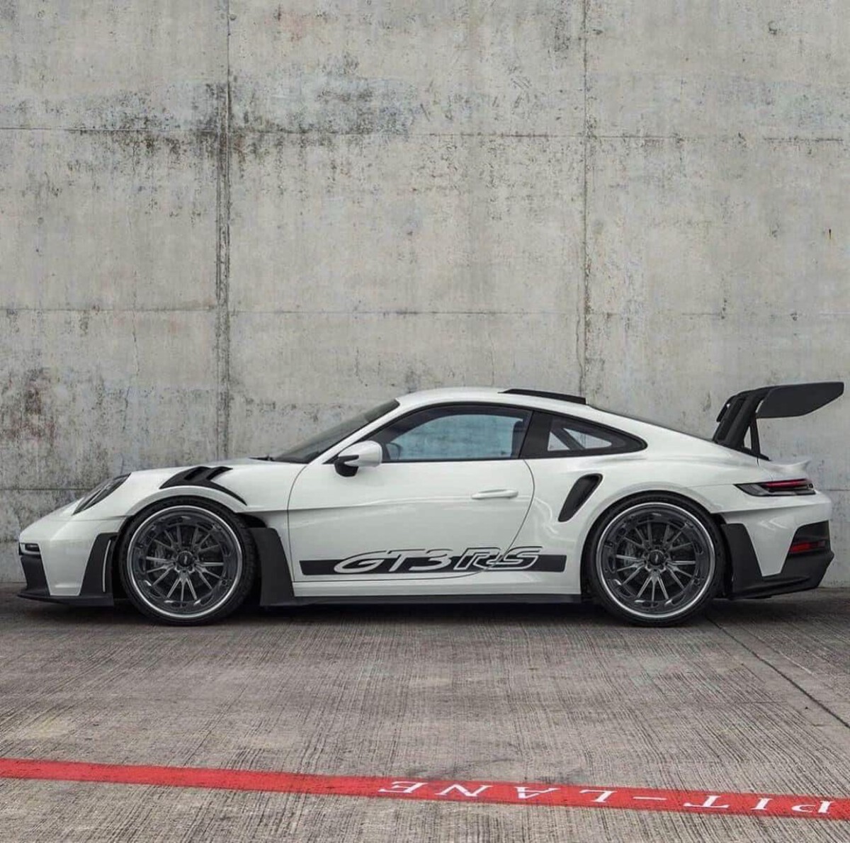  Porsche 911 GT3 (992 Gen)