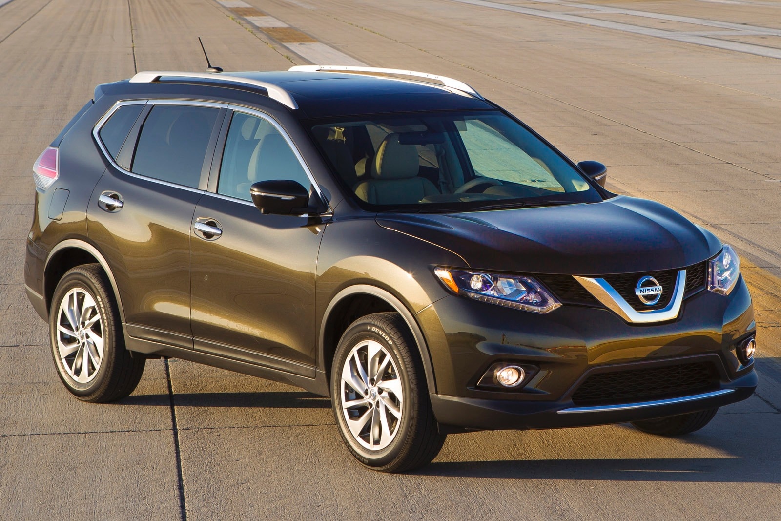2014 Nissan Rogue SV Trim