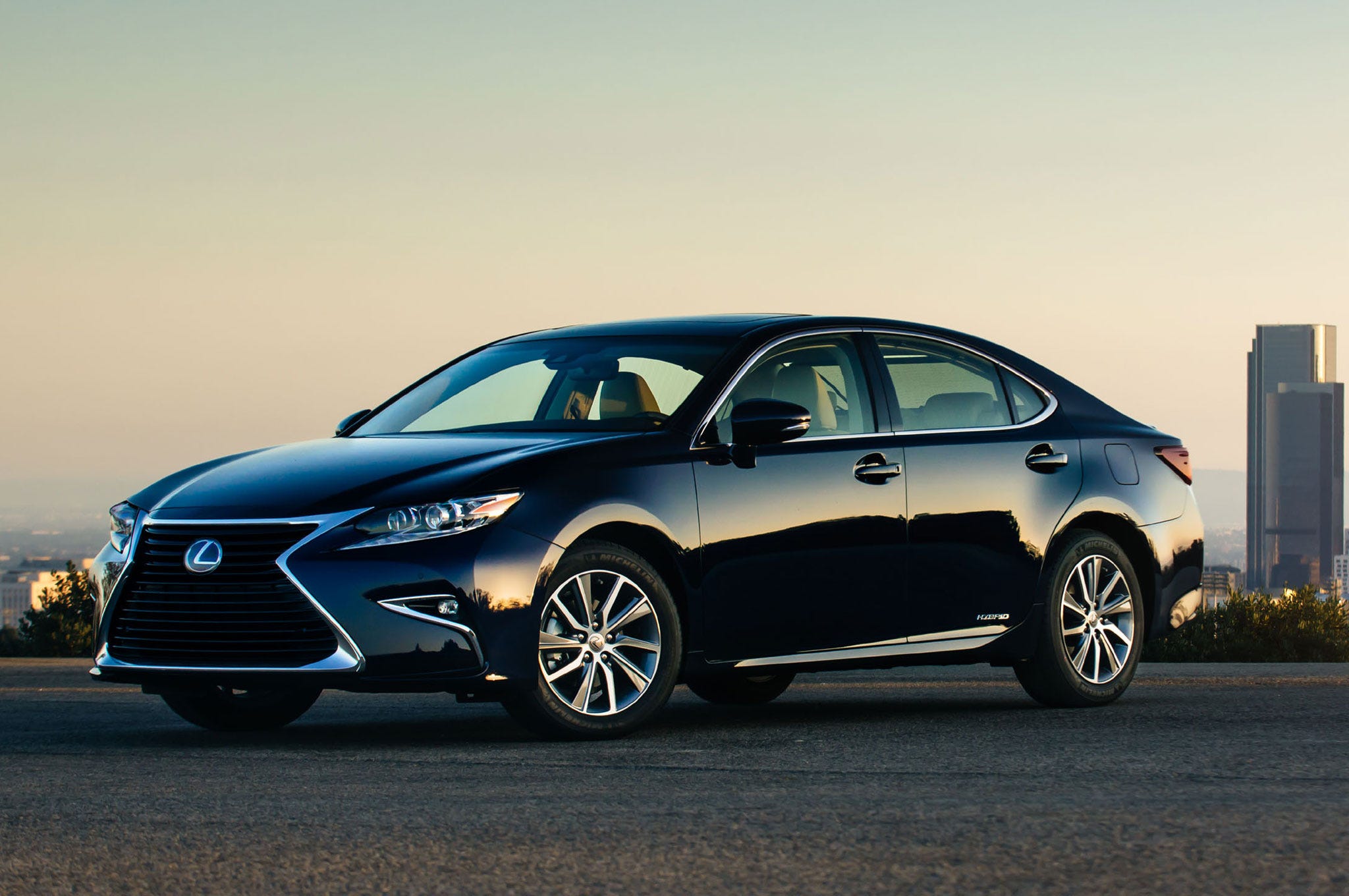 2016 Lexus ES 350 1