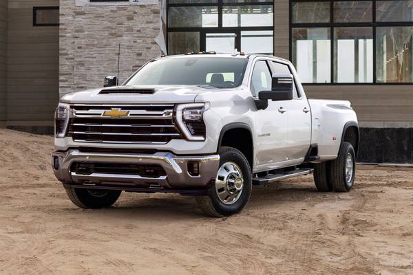 2026 chevrolet silverado 3500hd crew cab pickup ltz fq oem 1 600