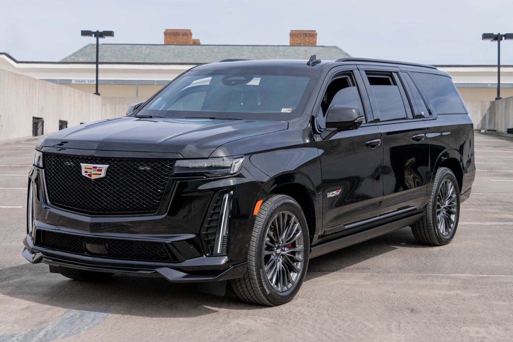 ARMORED CADILLAC ESCALADE ESV V SERIES 2023 1 ARMORED CADILLAC ESCALADE ESV V SERIES 2023 1 02