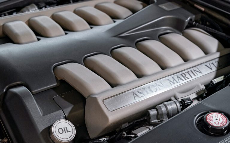 Aston Martin V12 Engine