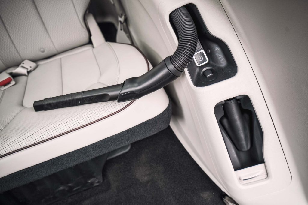Built In Vacuum Cleaner for Easy Interior Cleaning Built In Vacuum Cleaner for Easy Interior Cleaning