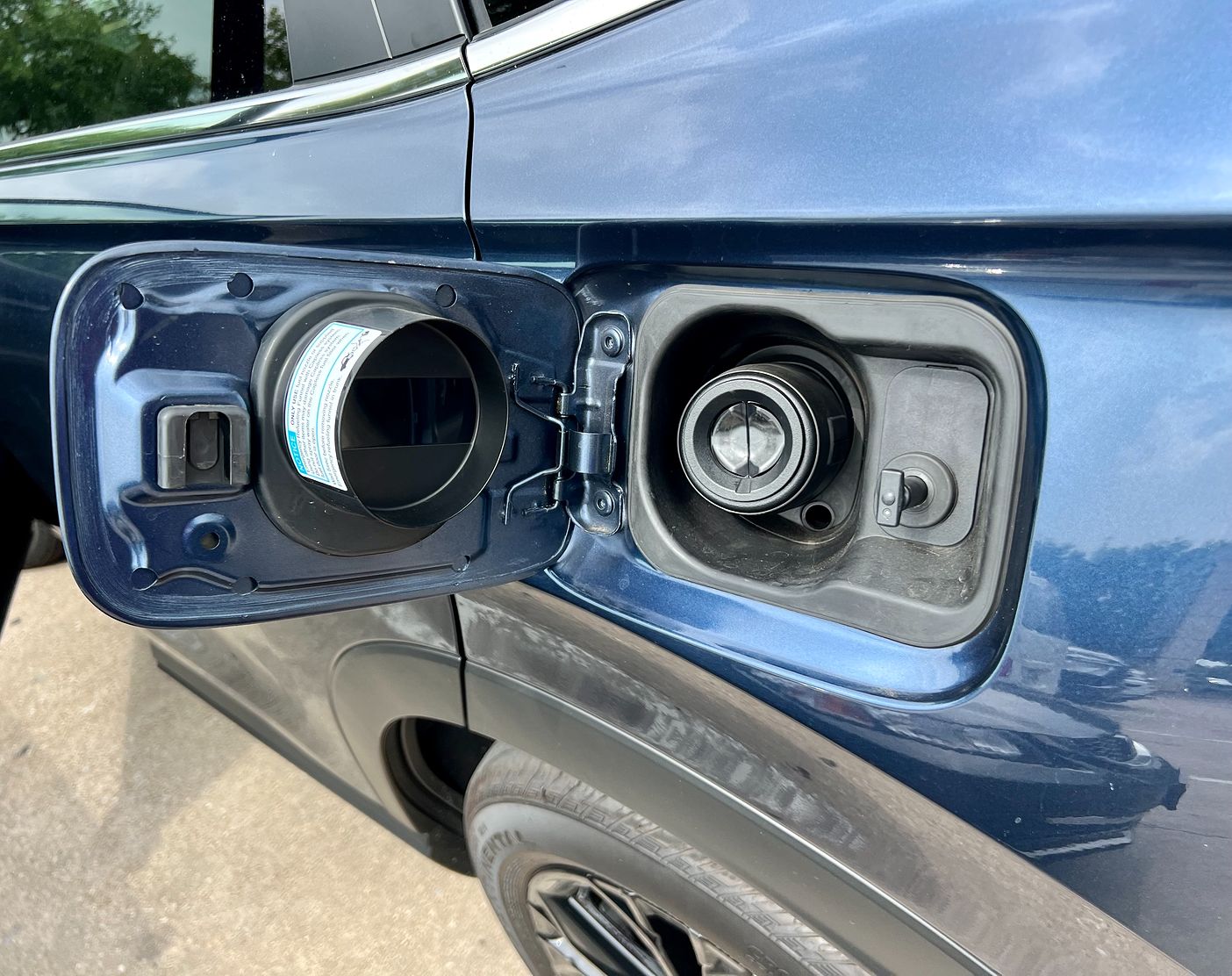 Capless Fuel Filler Emergency Capless Fuel Filler Emergency