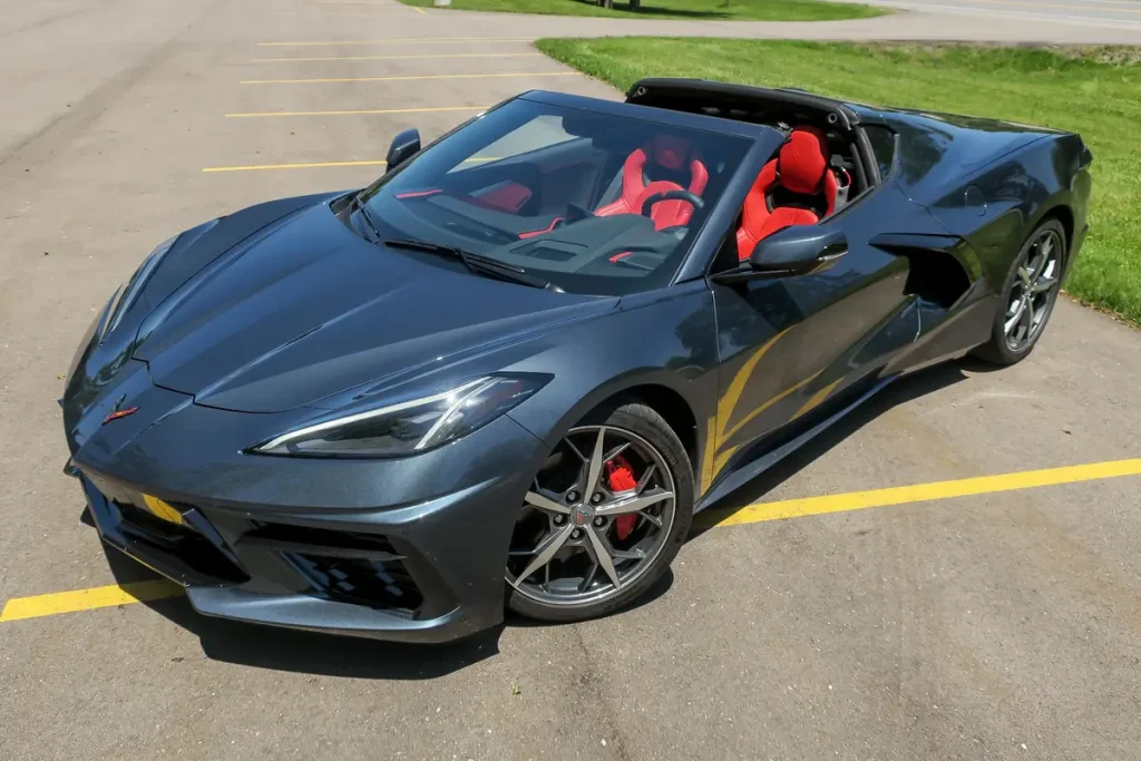 Chevrolet Corvette Stingray (C8) Chevrolet Corvette Stingray (C8)